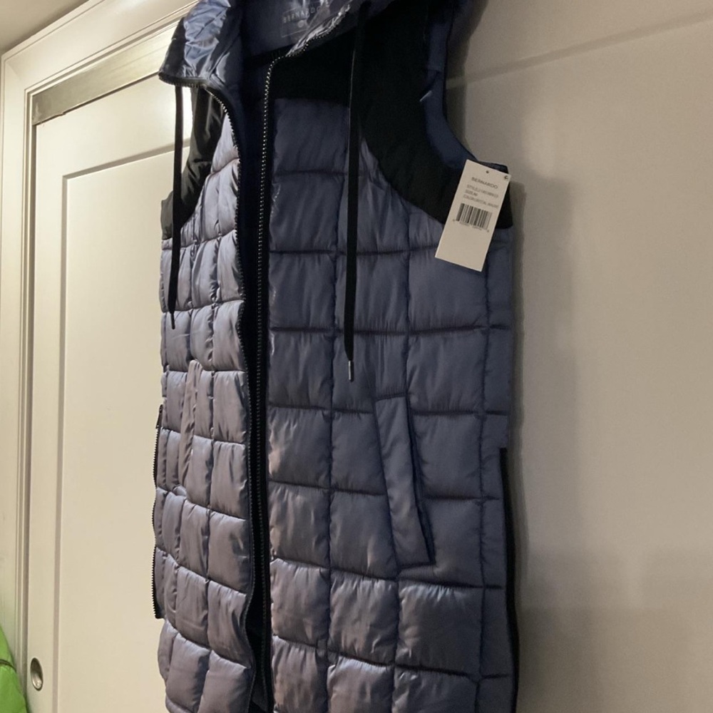 Bernardo Quilted Hooded Vest in Black and Purple - Picture 2 of 5